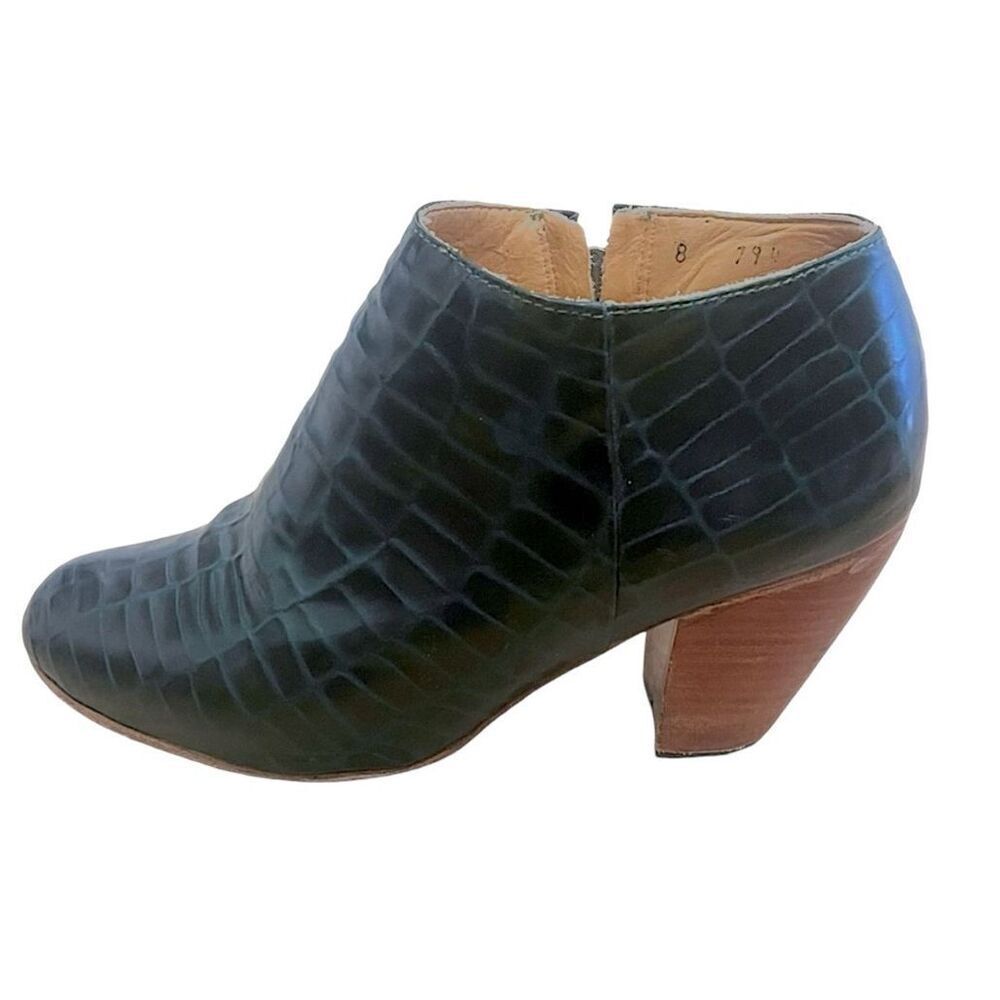 Dieppa Restrepo Green Leather Animal Print Snake Skin Camilla Ankle Boots Size 8